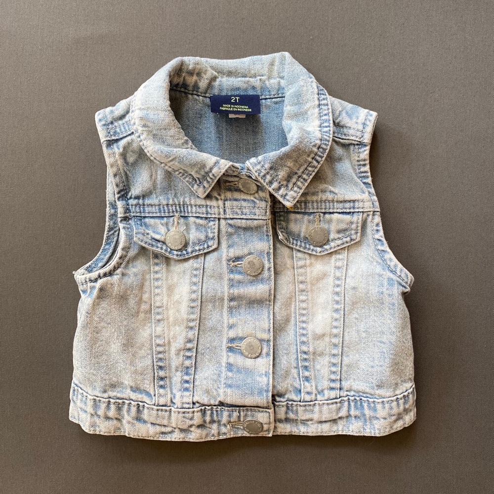 Jean Vest